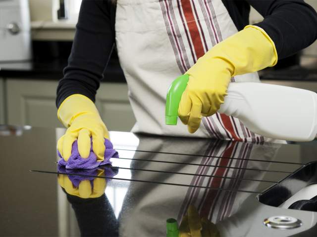 Очистка  сантехнического и кухонного оборудования